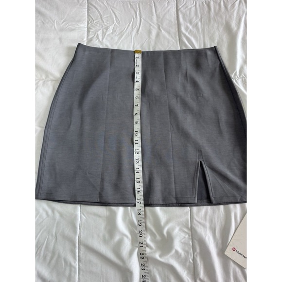New Lululemon Softstreme High Rise Mini Skirt Size Large Gray $88 MSRP NWT - Picture 2 of 9